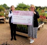 L-R: Sarah Squire, Squire’s Garden Centres with Linda Petrons, Greenfingers Charity.
